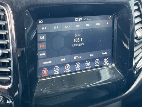 Used 2021 Jeep Compass Latitude AWD/4WD image 20