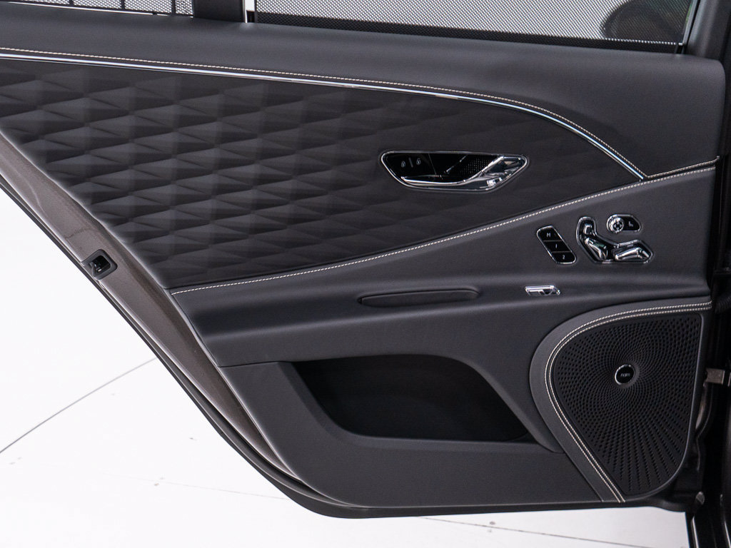 Used 2024 Bentley Flying Spur W12 AWD/4WD image 22
