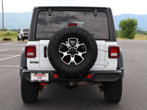 Used 2023 Jeep Wrangler Unlimited Rubicon w/ Cold Weather Group AWD/4WD image 7