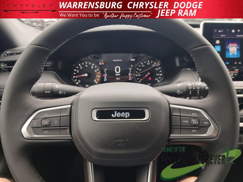 New 2026 Jeep Compass Latitude AWD/4WD image 25