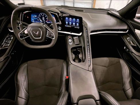 Used 2022 Chevrolet Corvette Stingray Premium Conv w/ Z51 Performance Package RWD image 14