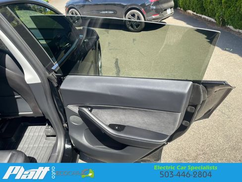 Used 2020 Tesla Model Y Long Range AWD/4WD image 47
