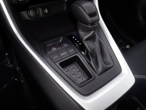 Certified 2024 Toyota RAV4 LE image 19