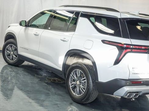 Used 2021 Chevrolet Silverado 1500 LT Trail Boss w/ Convenience Package II image 11