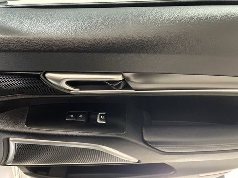 Certified 2023 Kia Telluride LX image 14