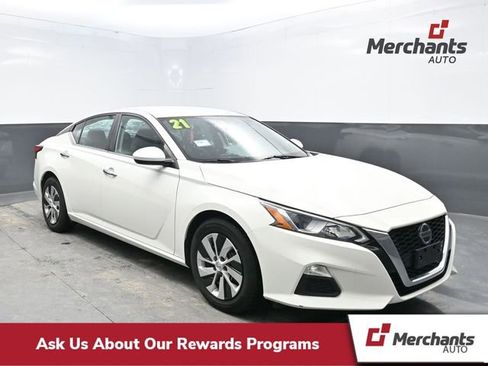 Used 2021 Nissan Altima 2.5 S image 1