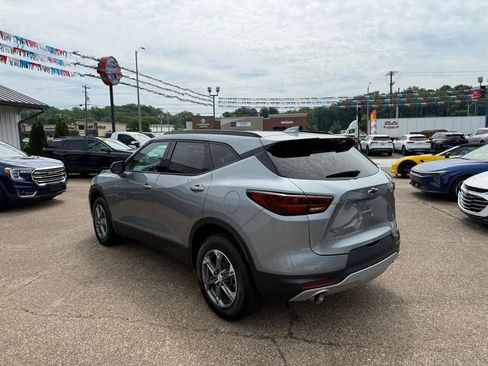 Used 2024 Chevrolet Blazer LT w/ Convenience Package FWD image 4
