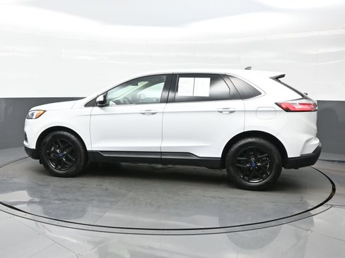 Used 2022 Ford Edge SEL image 3