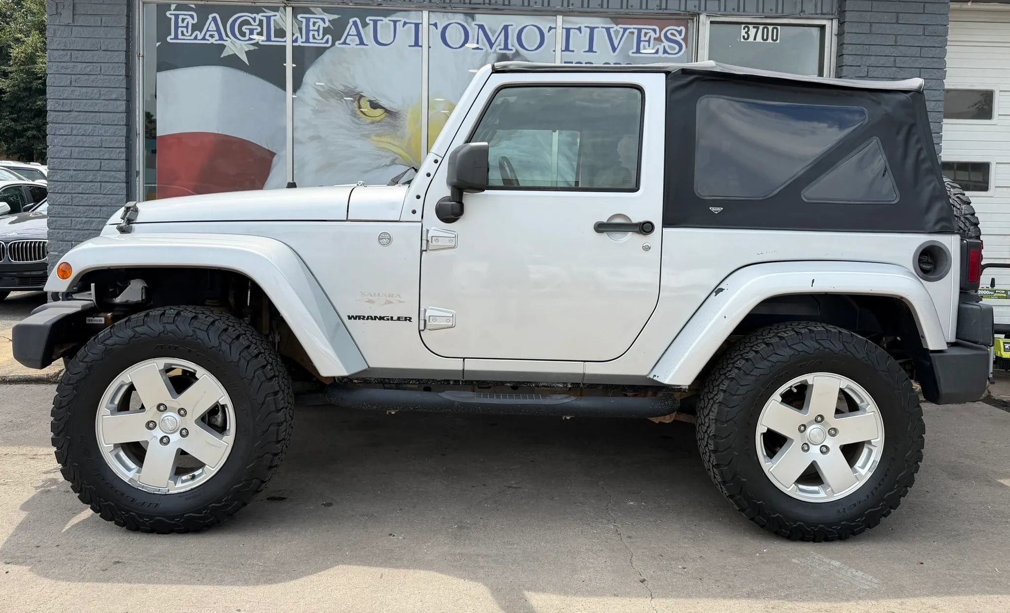 Used 2010 Jeep Wrangler Sahara w/ Trailer Tow Group AWD/4WD image 6