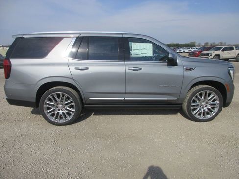 New 2026 GMC Yukon Denali image 3