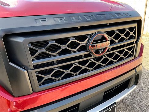 Used 2023 Nissan Frontier Pro-X w/ Pro Convenience Package image 30