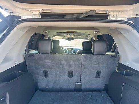 Used 2017 GMC Terrain SLT w/ Open Road Package FWD image 28