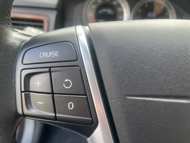 Used 2013 Volvo XC70 3.2 Premier Plus AWD/4WD image 10