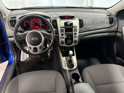 Used 2010 Kia Forte SX image 19