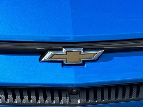 Used 2025 Chevrolet Equinox EV LT w/ Convenience Package image 8