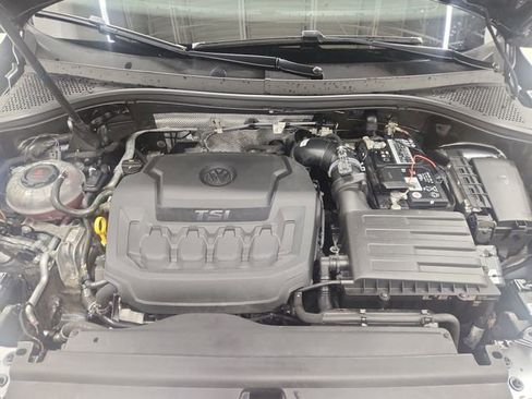 Used 2022 Volkswagen Tiguan SEL R-Line image 19