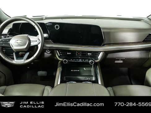 Used 2025 Chevrolet Tahoe LT image 19