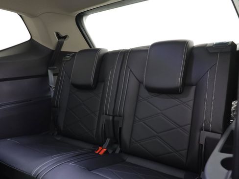 New 2026 Volkswagen Atlas SE w/ Panoramic Sunroof Package image 13