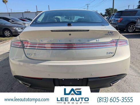 Used 2014 Lincoln MKZ Hybrid w/ Equipment Group 201A Select FWD image 4