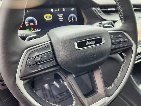 New 2026 Jeep Grand Cherokee Altitude AWD/4WD image 21