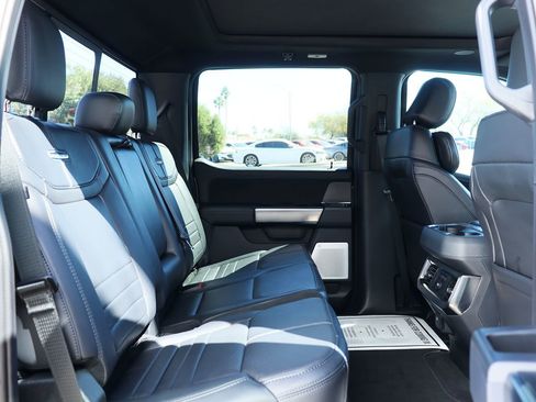 Used 2025 Ford F250 Platinum image 28