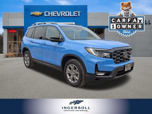 Used 2025 Honda Passport TrailSport image 1