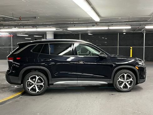 New 2026 Volkswagen Tiguan SE image 40