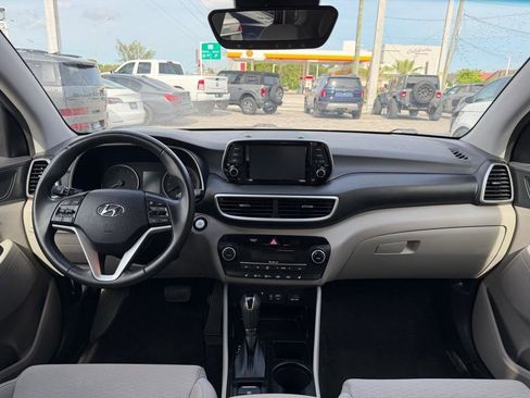 Used 2021 Hyundai Tucson Sport FWD image 14