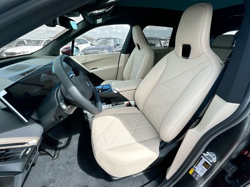 New 2025 BMW iX xDrive50 image 20