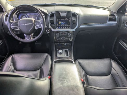 Used 2018 Chrysler 300 Limited w/ Safetytec Plus Group image 25