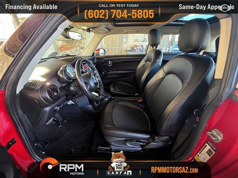 Used 2014 MINI Cooper 2-Door Hardtop image 9