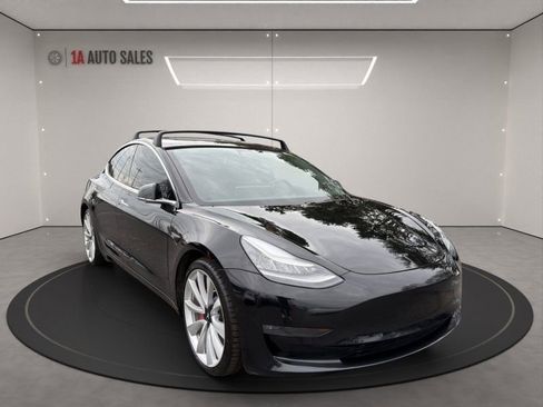 Used 2019 Tesla Model 3 Performance image 7