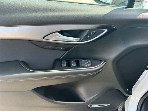 Used 2024 Buick Envision Sport Touring image 17