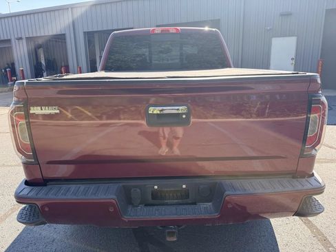 Used 2017 GMC Sierra 1500 Denali AWD/4WD image 3