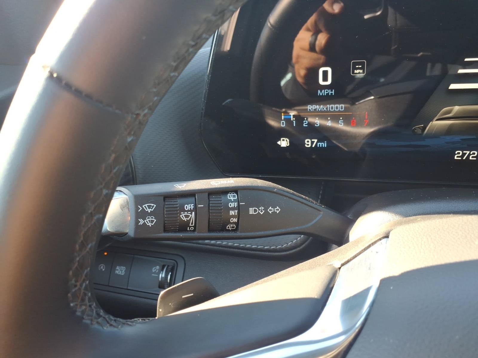 Used 2025 Chevrolet Equinox LT FWD image 23