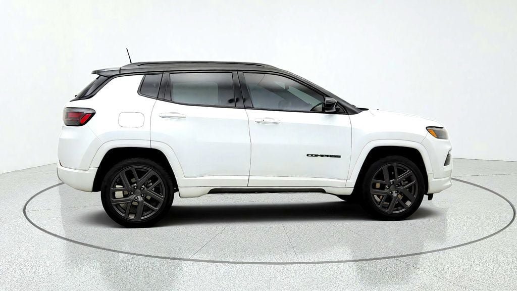 Used 2024 Jeep Compass Limited w/ High Altitude Package AWD/4WD image 4