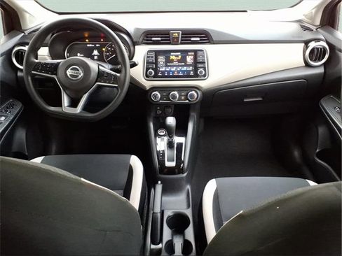 Used 2021 Nissan Versa SV image 20