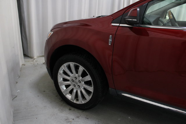 Used 2014 Lincoln MKX AWD w/ Equipment Group 102A image 33