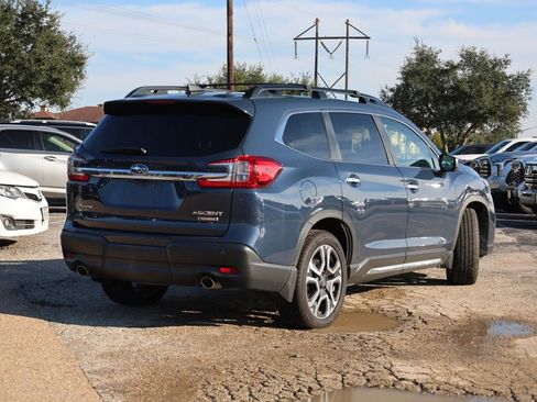 Used 2023 Subaru Ascent Touring image 2