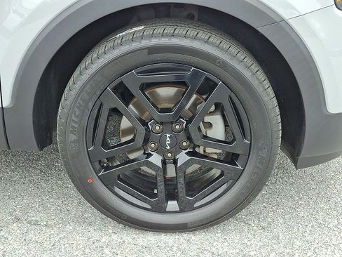 Certified 2024 Kia Telluride SX X-Line AWD/4WD image 8