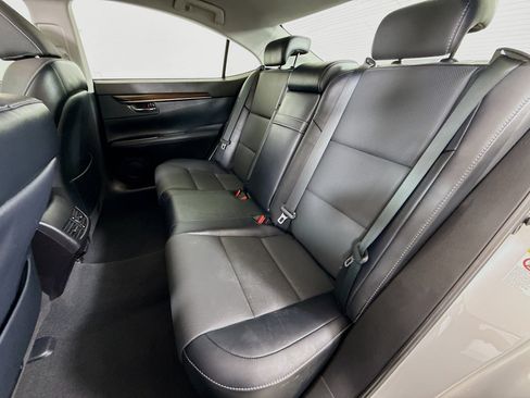 Used 2017 Lexus ES 350 w/ Premium Package FWD image 22