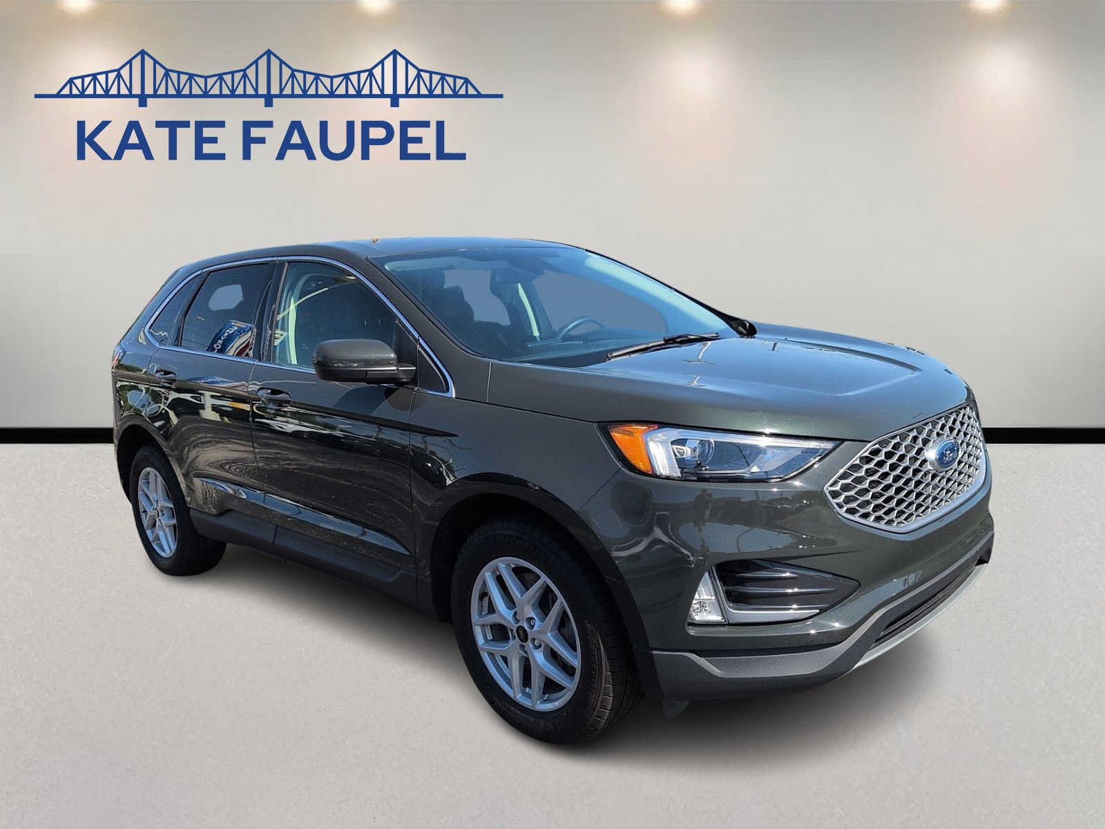 Used 2024 Ford Edge SEL w/ Convenience Package AWD/4WD image 1