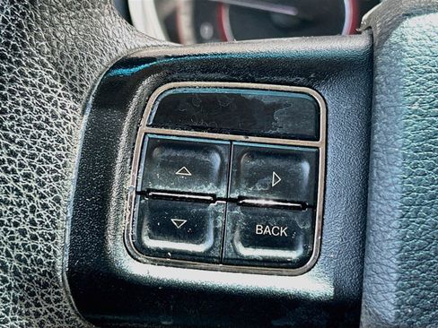 Used 2015 Dodge Journey American Value Package w/ Flexible Seating Group FWD image 30