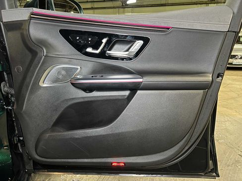 Used 2023 Mercedes-Benz EQE 500 4MATIC SUV image 10
