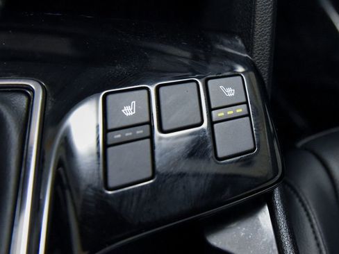 Used 2025 Kia Sportage EX w/ Premium Package image 21