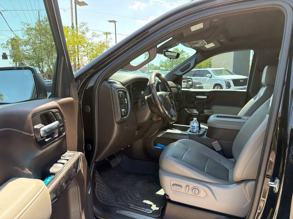 Used 2021 Chevrolet Silverado 1500 LTZ w/ Technology Package AWD/4WD image 3