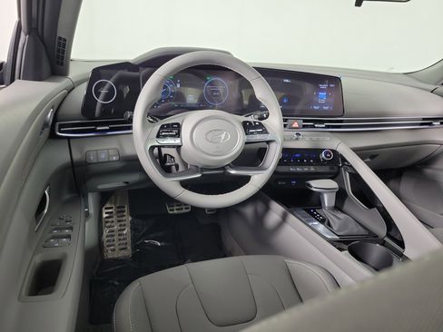 New 2025 Hyundai Elantra SEL w/ Cargo Package image 12