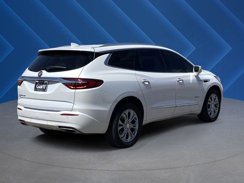 Used 2020 Buick Enclave Avenir w/ Avenir Technology Package AWD/4WD image 3