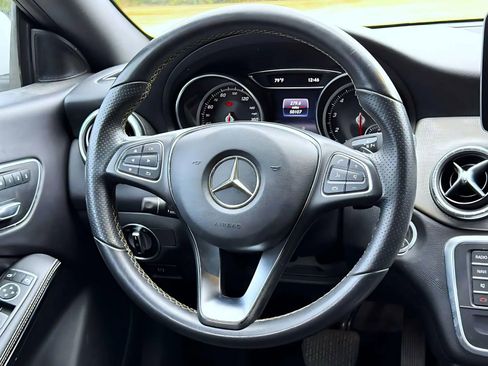 Used 2017 Mercedes-Benz CLA 250 image 15