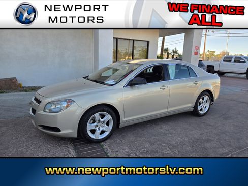 Used 2010 Chevrolet Malibu LS image 1